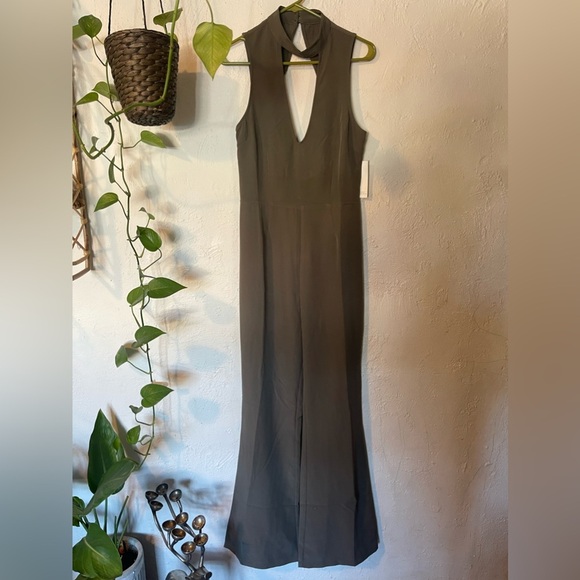 TOBI Olive Green Jumpsuit - Picture 1 of 9